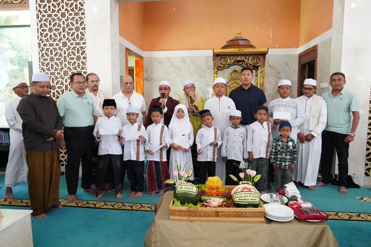 Kegiatan charity Mangkuluhur Cup 2026 di Masjid Palapa, kawasan Bali Pecatu Graha
