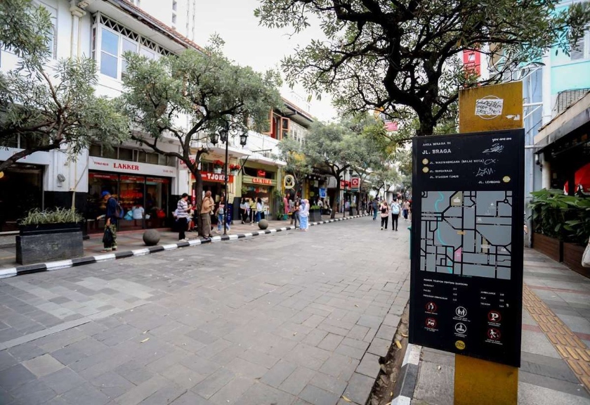 Jalan Braga salah satu destinasi wisata di Bandung.